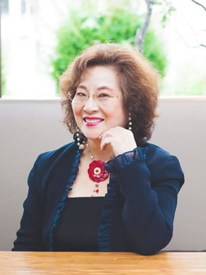 鑑定士 実令